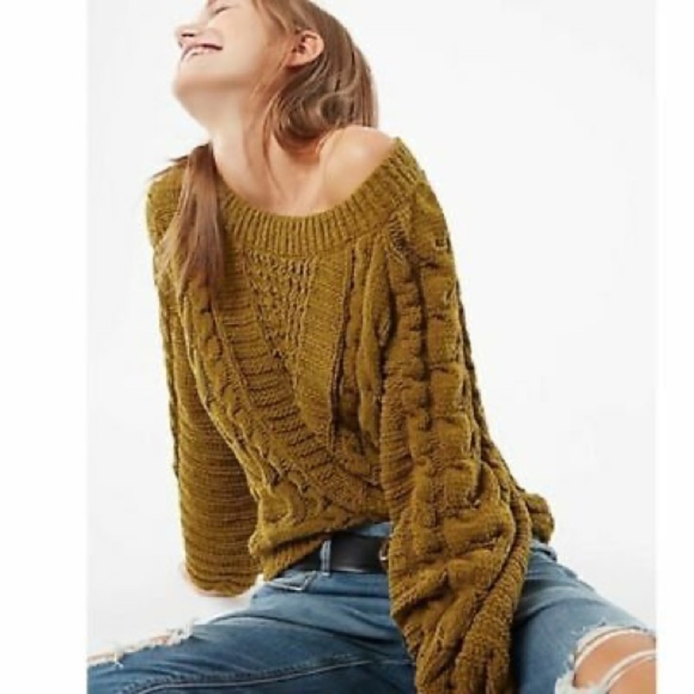 Express Balloon Sleeve Cable Knit Sweater